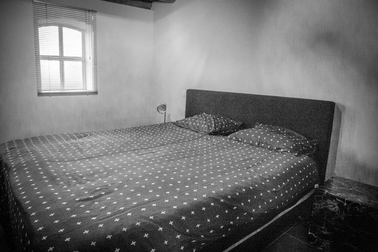 Bed En Box 3610 Bed & Breakfast Oirschot